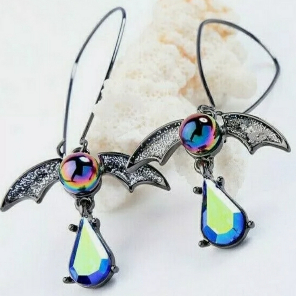 🎃 Bat Wing Dangle Earrings 🎃
